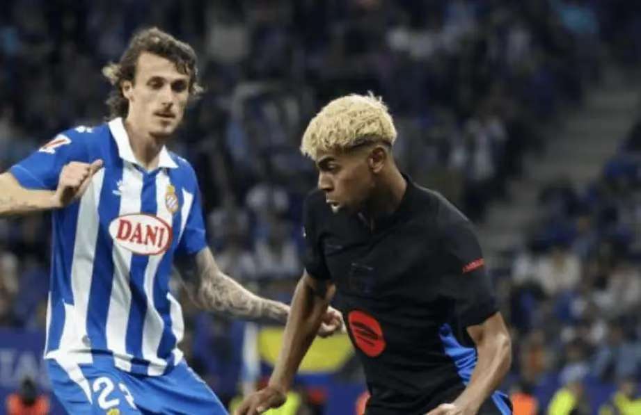 中足联发布2025职业联赛数据：中超场均净比赛时间上升7秒