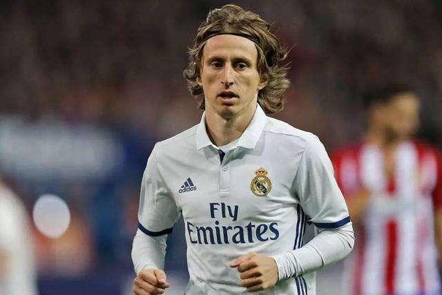 亚洲杯小组赛冷门频出